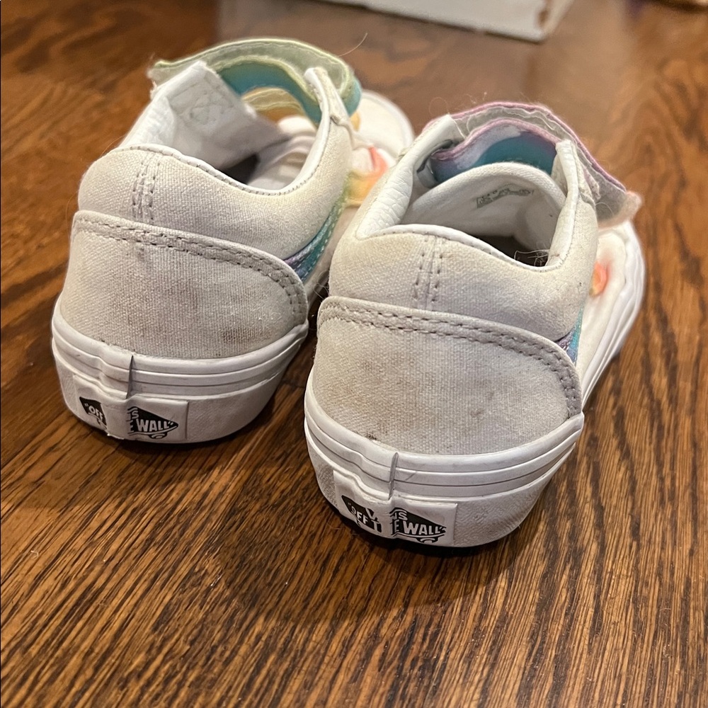 Vans Kids size 13 classic White Sneakers with Rainbow - Picture 3 of 6